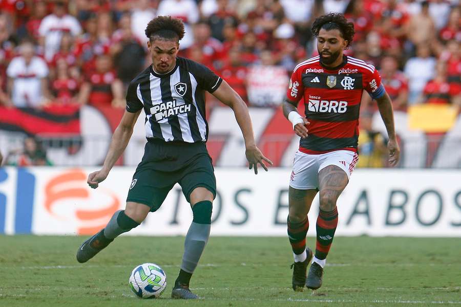 Bota venceu por 3 a 2 no primeiro turno