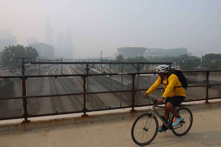 Fumaça de incêndio cancelou jogo da MLS em Chicago Fumaça de incêndio cancelou jogo da MLS em Chicago