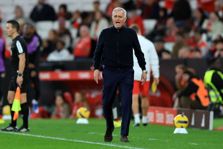 José Mourinho no Clássico com o FC Porto José Mourinho no Clássico com o FC Porto