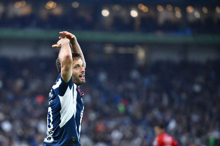 Sergio Canales, con el Monterrey