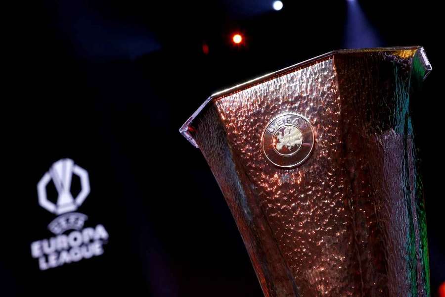 Trofej pro vítěze Evropské ligy.