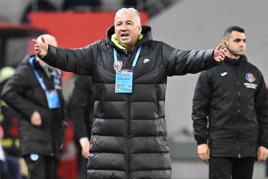 O nouă răbufnire a lui Dan Petrescu după meciul cu FCSB: ”Am avut penalty clar!”