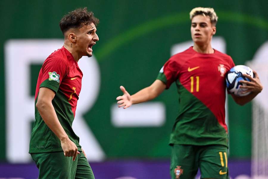 Portugal esteve a perder 0-2 e venceu por 6-2