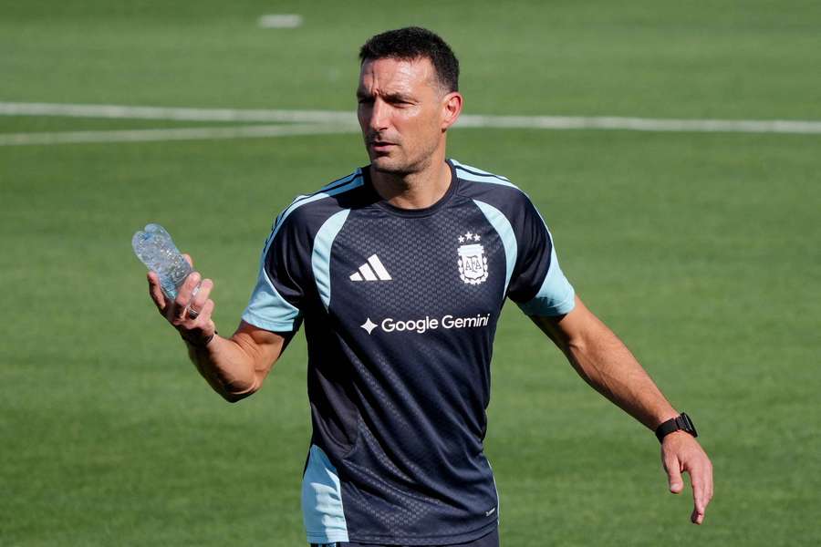 Lionel Scaloni, ex-intérimaire, champion du monde, centenaire avec l'Agentine Lionel Scaloni, ex-intérimaire, champion du monde, centenaire avec l'Agentine