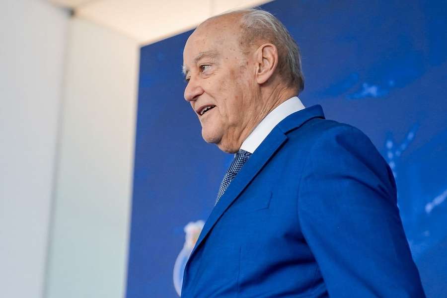 Pinto da Costa satisfeito com a renovação