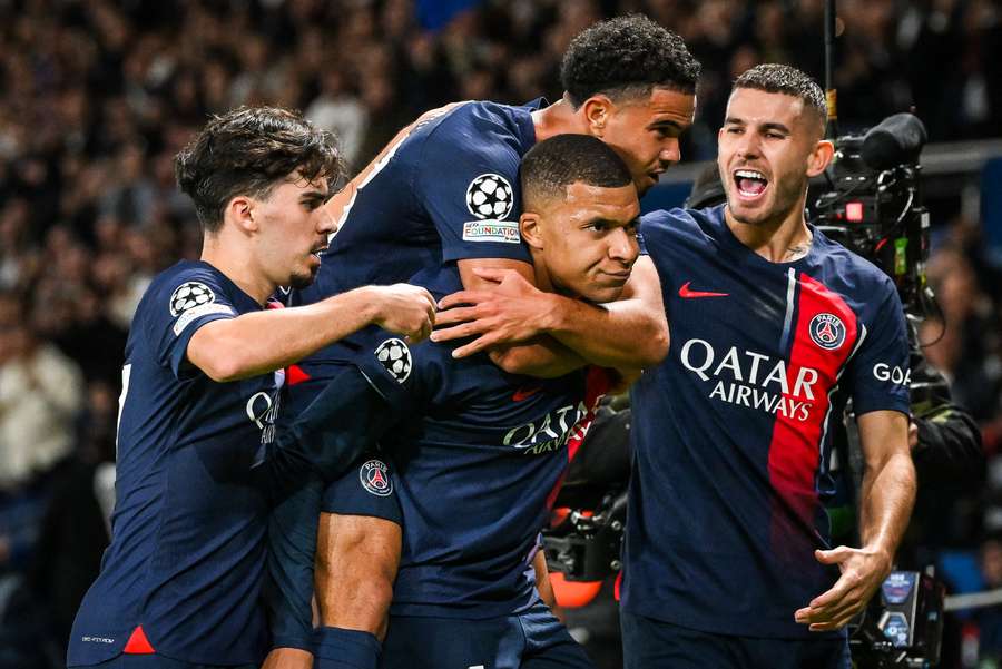 PSG busca a liderança do Campeonato Francês