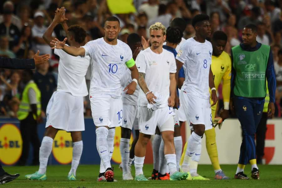 Kylian Mbappé et les siens seront attendus au Stade de France ce lundi.