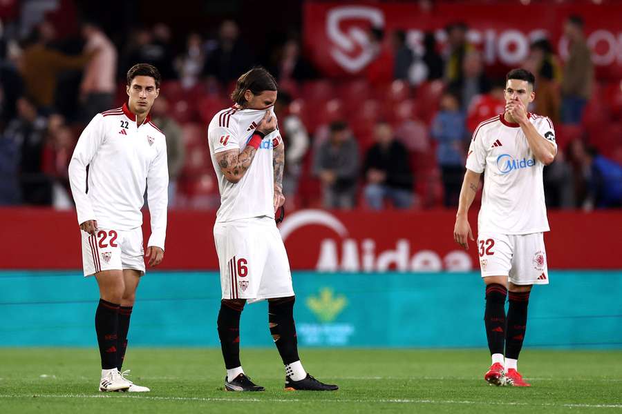 El Sevilla cayó con el Oviedo El Sevilla cayó con el Oviedo