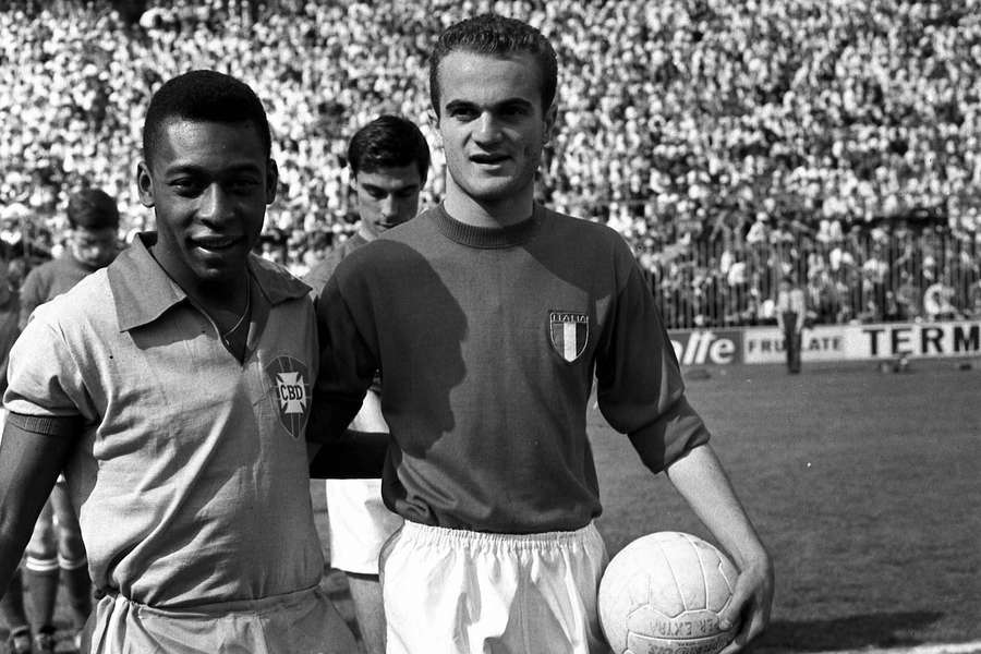 Mort de Sandro Mazzola, ancienne gloire de l'Inter Milan Mort de Sandro Mazzola, ancienne gloire de l'Inter Milan