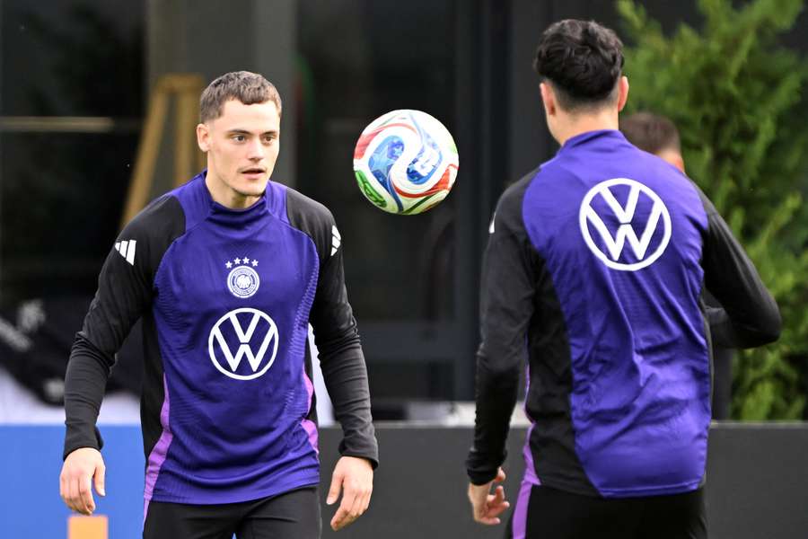Florian Wirtz trains with Aleksandar Pavlovic ahead of Germany's World Cup qualifying matches