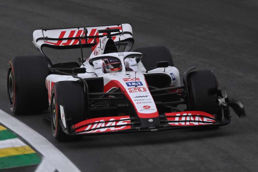 GP Brasile, Magnussen si impone nelle qualifiche per la gara sprint