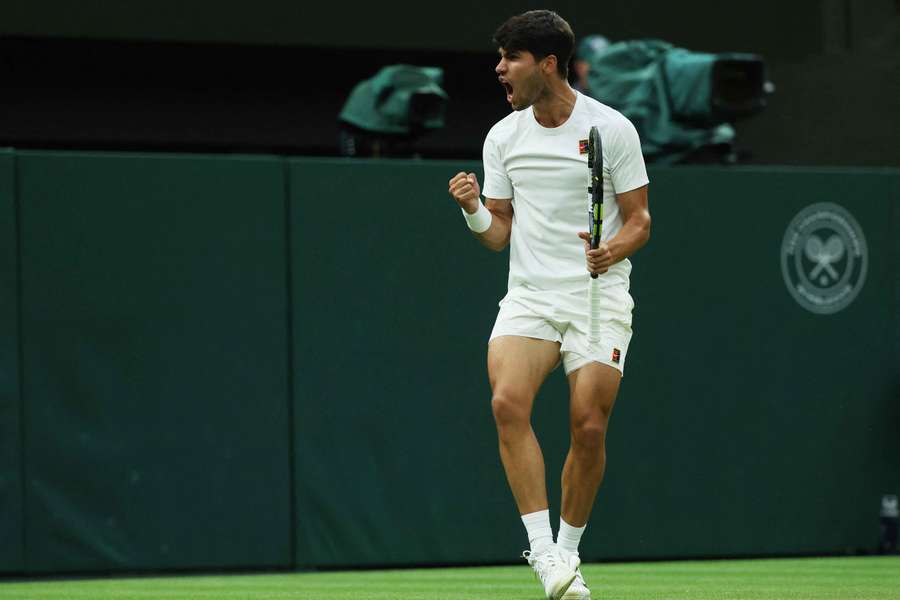 Carlos Alcaraz had to dig deep to make the last eight at Wimbledon