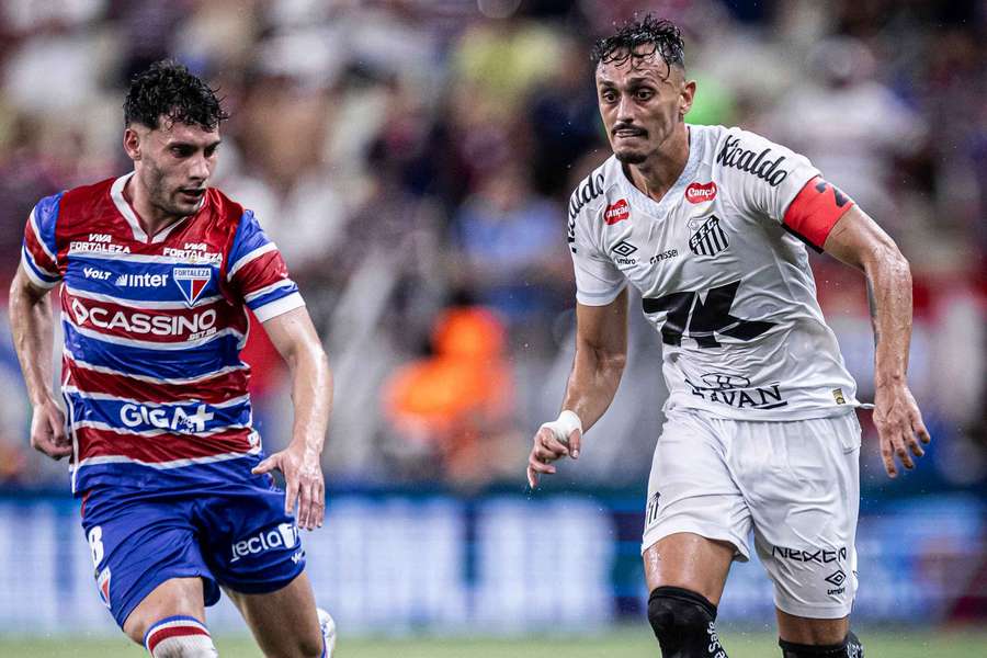 Santos e Fortaleza fazem duelo direto contra o rebaixamento