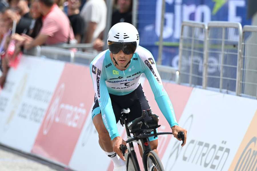 L'Italien Zanoncello exclu du Giro pour un coup de tête L'Italien Zanoncello exclu du Giro pour un coup de tête