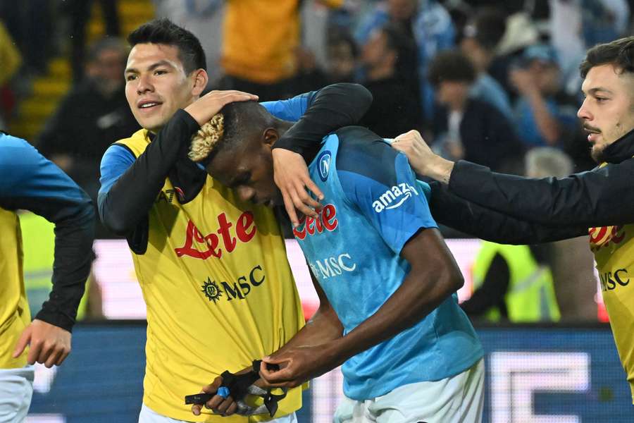 Hirving Lozano vai falhar a parte final desta época