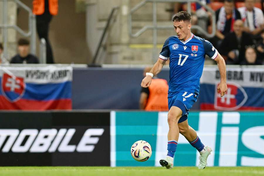 Kaprálik bol povolaný do seniorskej reprezentácie. Kaprálik bol povolaný do seniorskej reprezentácie.