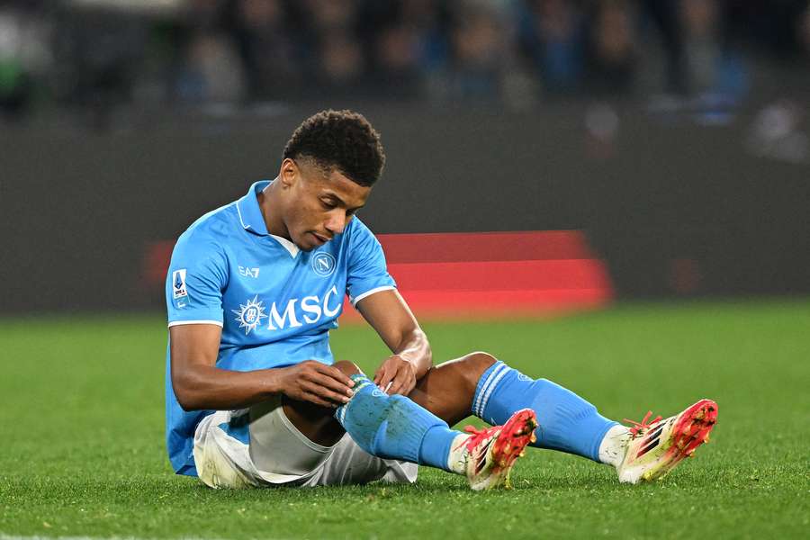 David Neres vai ser baixa importante