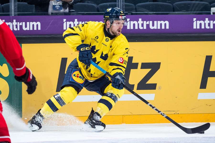 Rasmus Asplund in action for Sweden in their 8-3 win Rasmus Asplund in action for Sweden in their 8-3 win