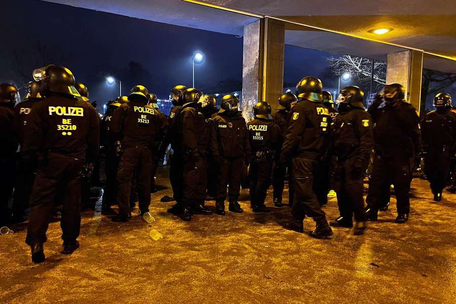 Vor dem Spiel in Berlin kam es zu massiven Ausschreitungen.