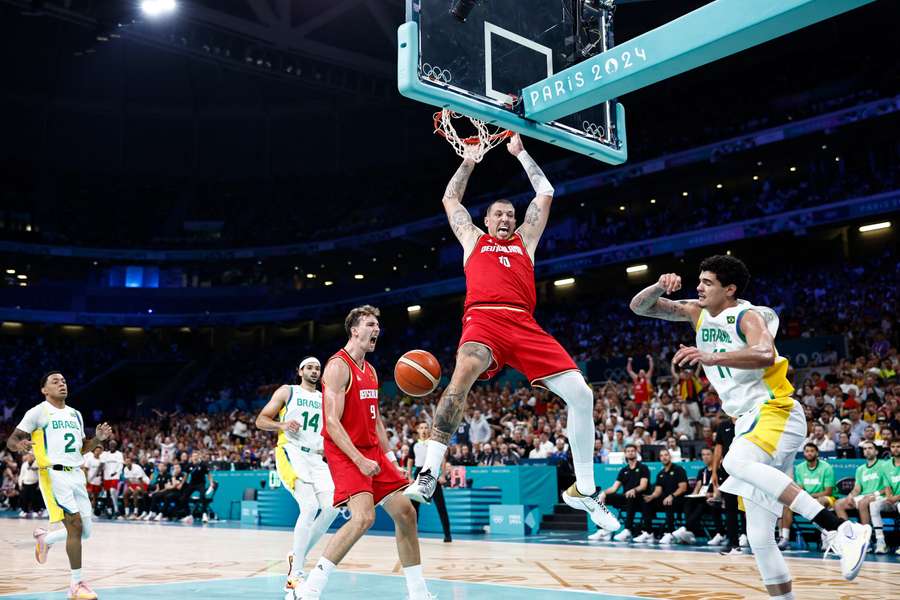 Alemania vence a Brasil por 73-86.