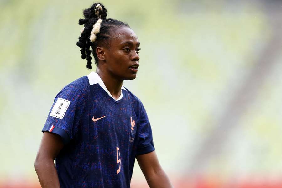 Melvine Malard avec les Bleues au mois de juin.
