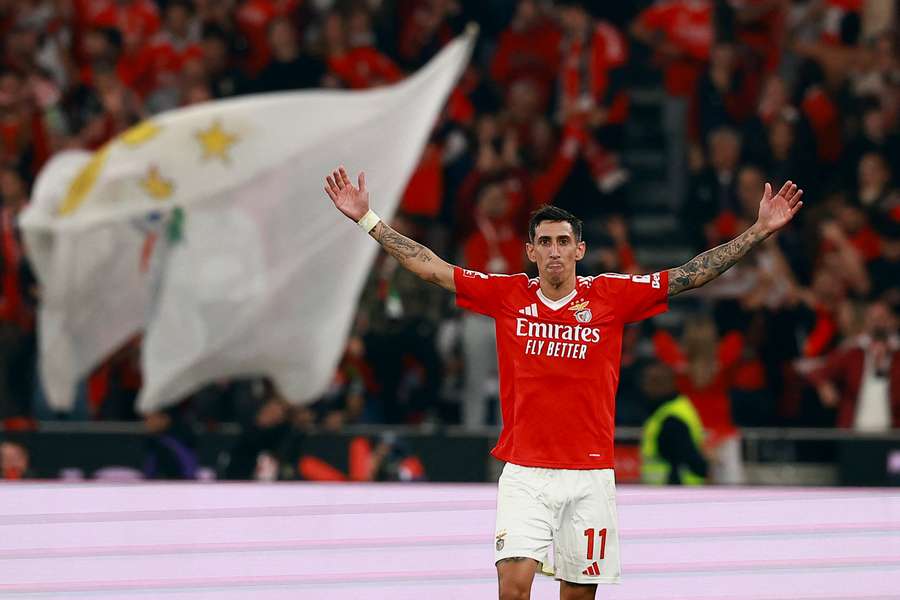 Di Maria celebrates for Benfica