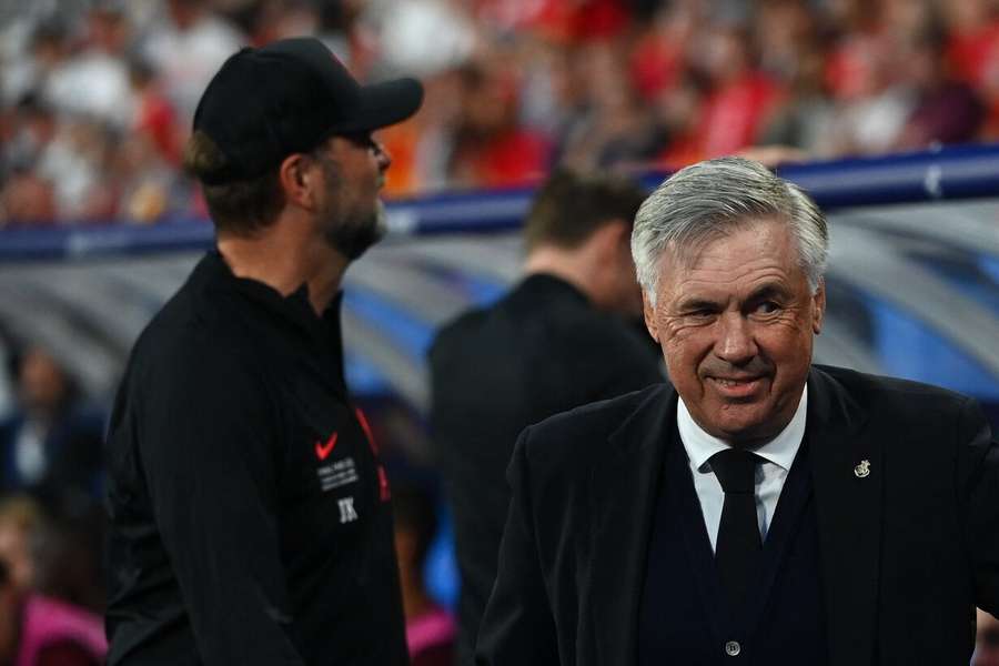 Ancelotti (re.) und Klopp (li.) trafen zuletzt im CL-Finale in Paris 2022 aufeinander