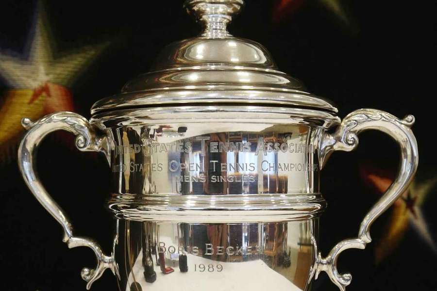 Boris Becker gab die Trophäe im Zuge seines Insolvenzverfahrens 2019 ab.