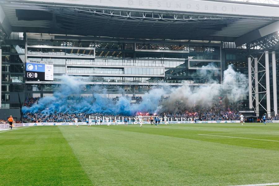 Bundesliga-Rückkehrer HSV hat den ersten Härtetest für die neue Saison verloren.