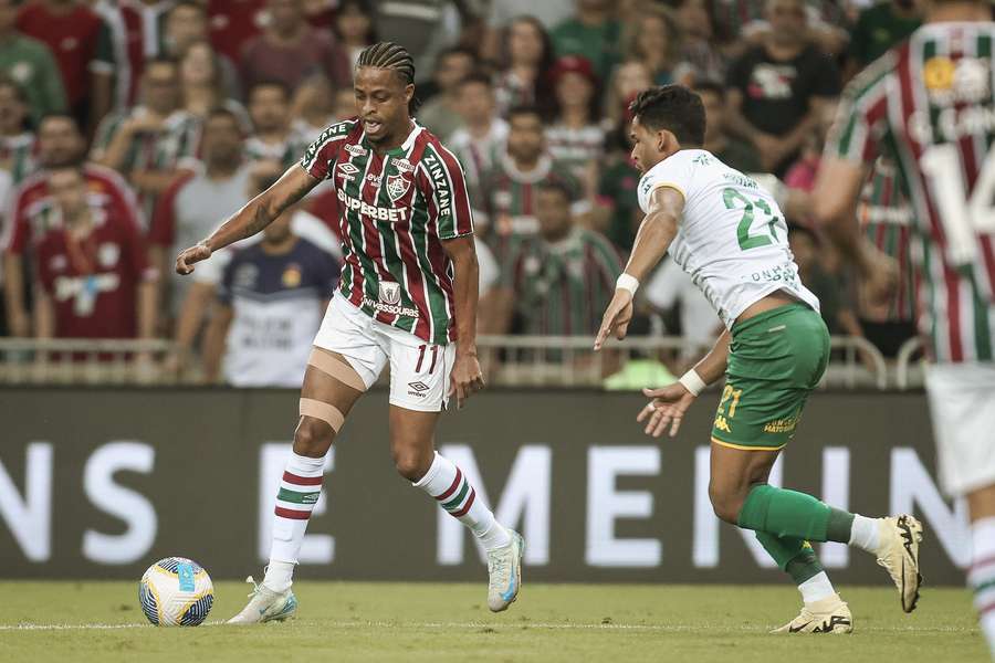 Keno entrou no intervalo e mudou o jogo para o Flu