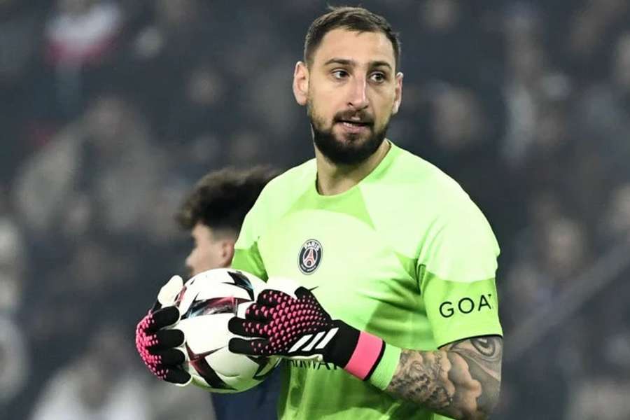 Gigi Donnarumma vai para a terceira temporada no Paris Saint-Germain