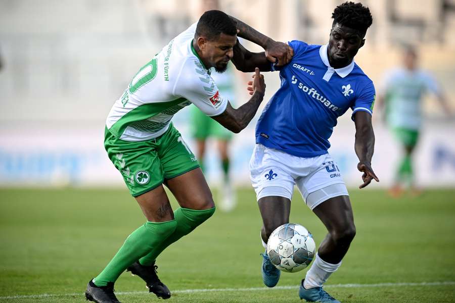 Braydon Manu heeft een contract getekend bij PEC Zwolle