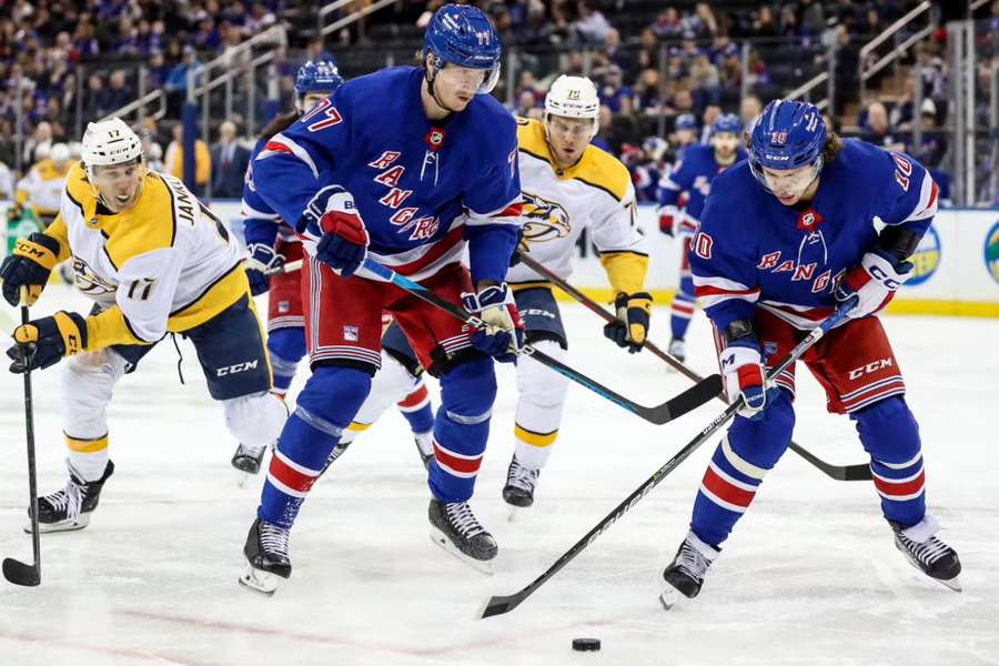 The New York Rangers score six goals in the first period