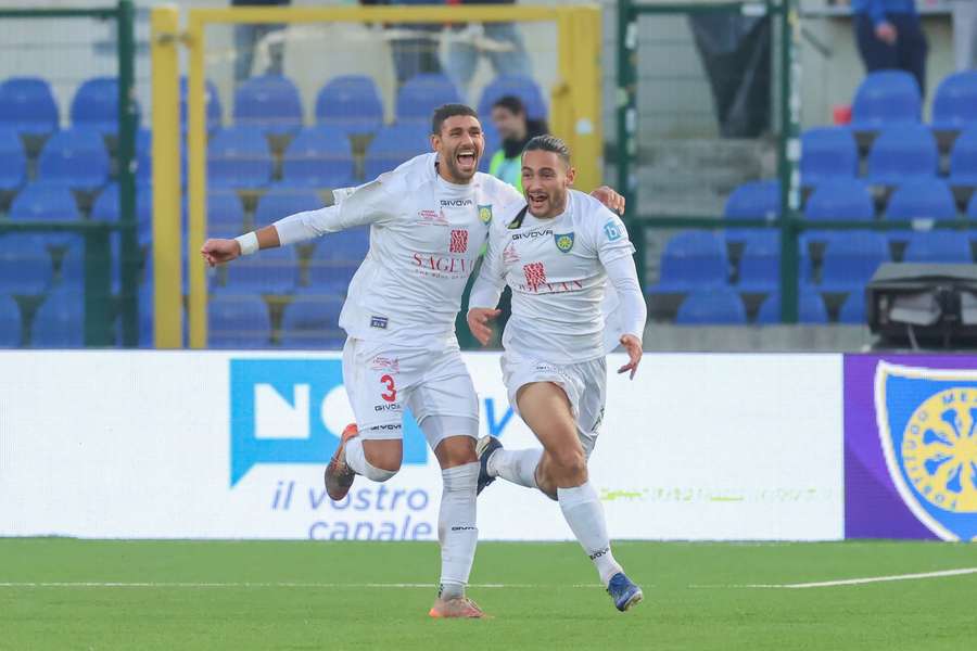 L'esultanza dopo l'1-0 L'esultanza dopo l'1-0