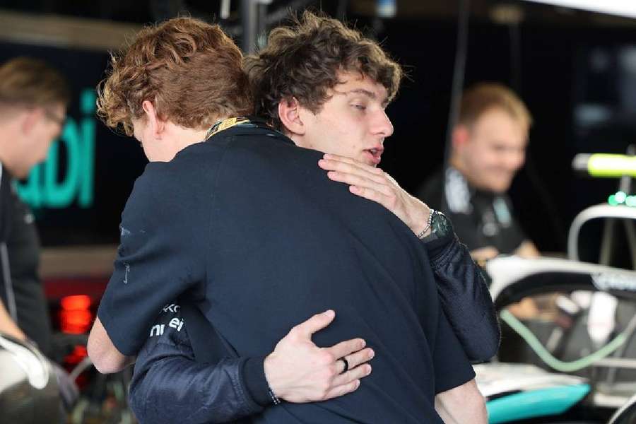 Jannik Sinner și Kimi Antonelli