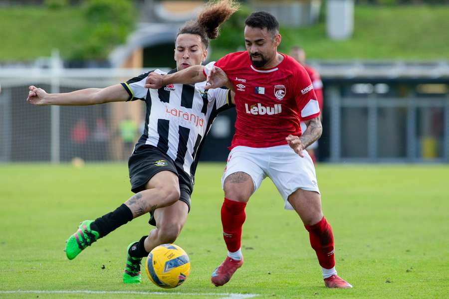 Santa Clara passou sem dificuldades