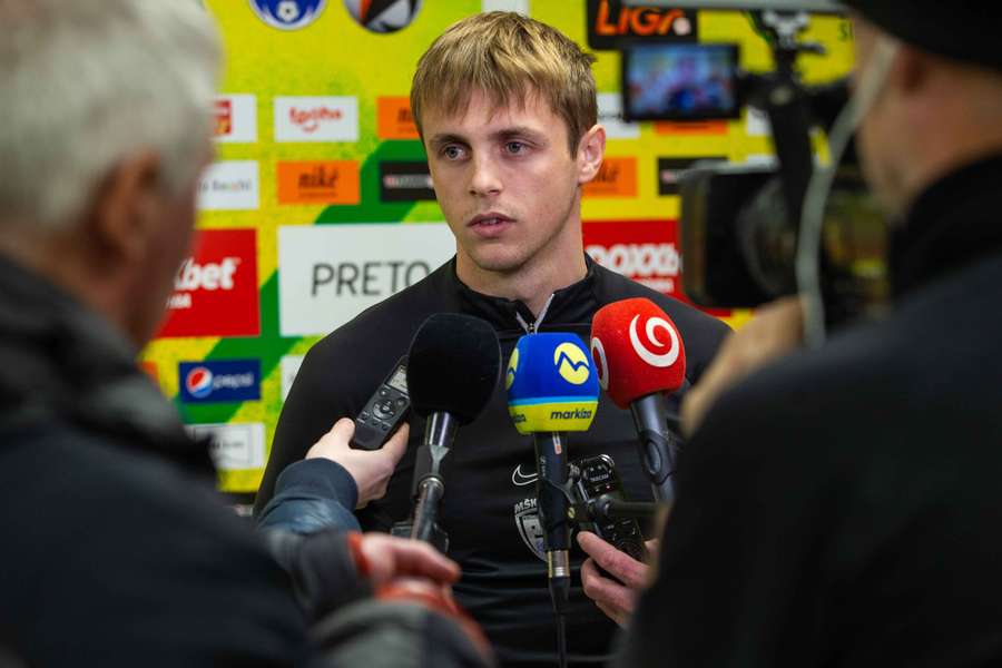 Jambor sa vracia do známeho prostredia. 