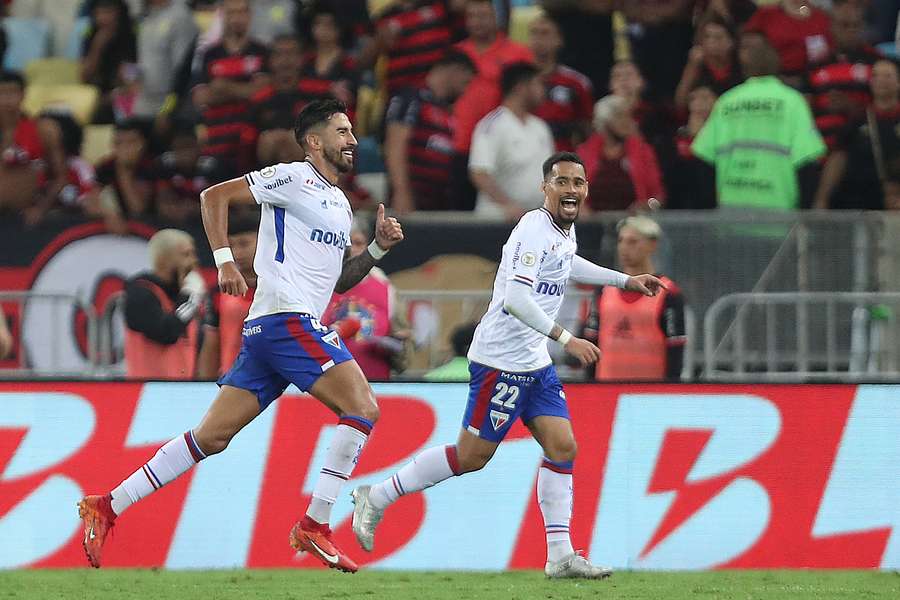 Fortaleza surpreendeu o então líder do campeonato em sua casa