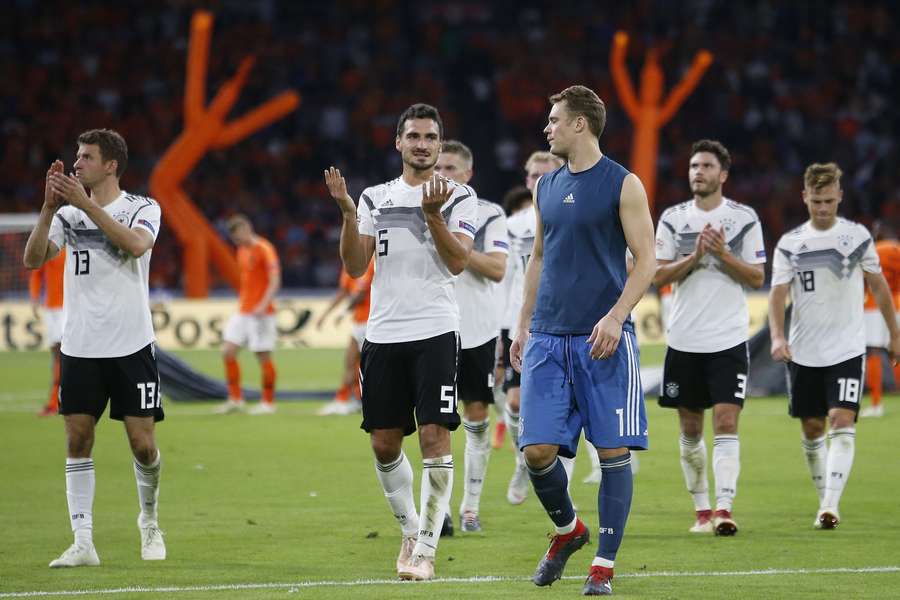 Thomas Müller (l.) und Mats Hummels (2.v.l.) wurden aussortiert, Manuel Neuer (blau) war lange verletzt.