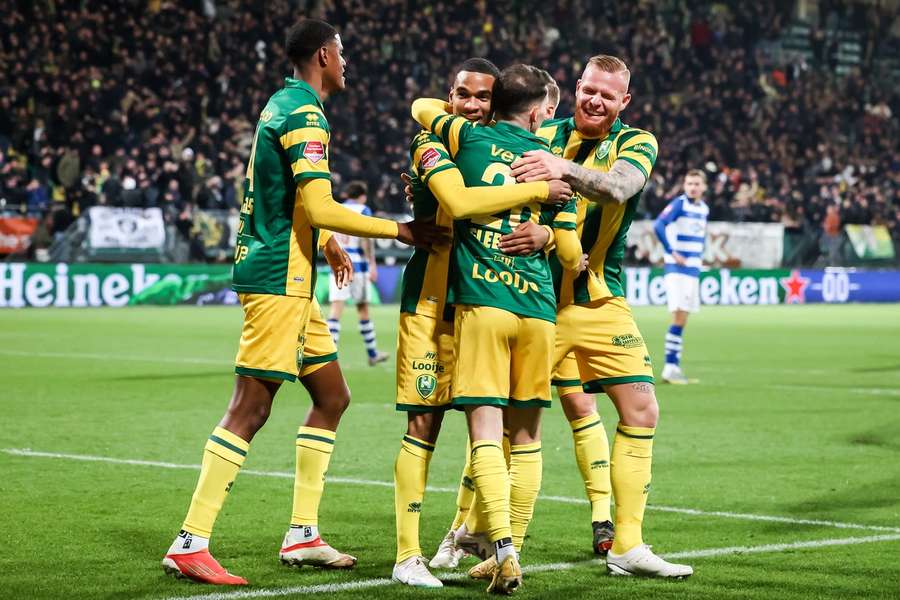 ADO Den Haag kon driemaal juichen in het eigen Bingoal stadion en leidt in de derde periode