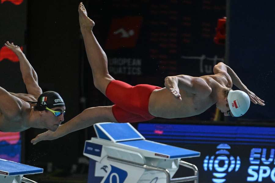 Srebro i brąz braci Chmielewskich na 200 m stylem motylkowym podczas ME w Lublinie Srebro i brąz braci Chmielewskich na 200 m stylem motylkowym podczas ME w Lublinie