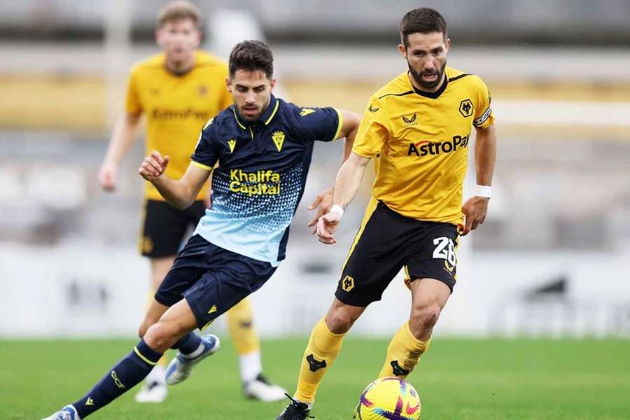 Moutinho foi titular diante do Cádiz