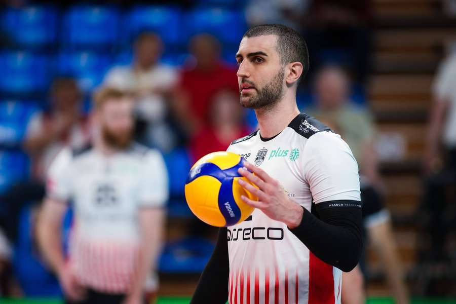 Marcin Janusz w Asseco Resovii do 2029 roku. "Wokół niego będziemy budować skład" Marcin Janusz w Asseco Resovii do 2029 roku. "Wokół niego będziemy budować skład"