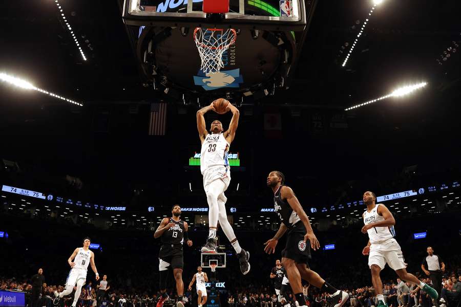 Nets-Center Nic Claxton beim Dunk