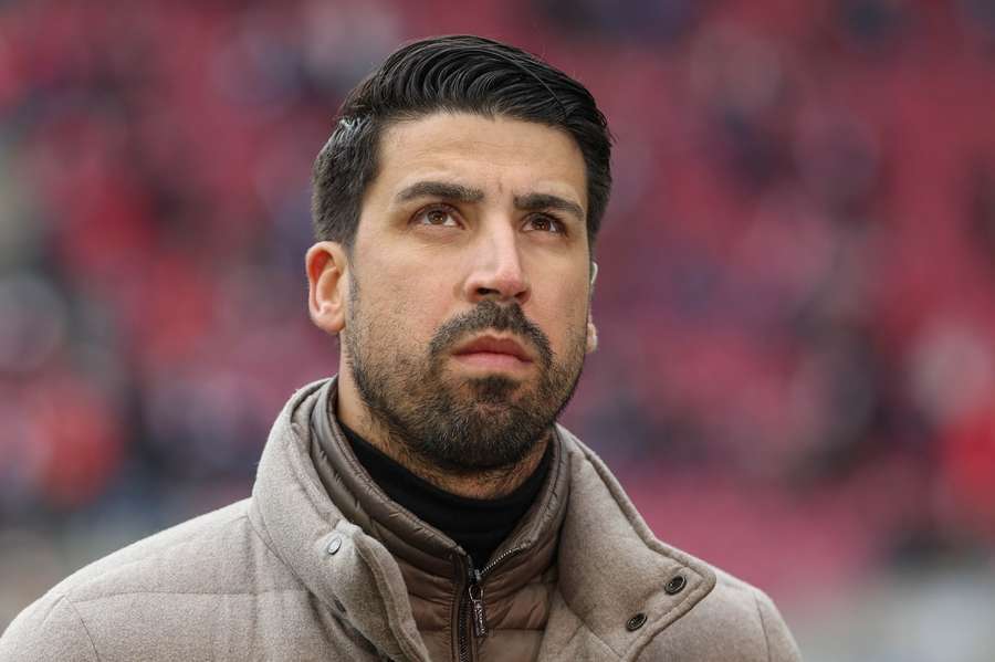 Sami Khedira könnte bald vom VfB Stuttgart zum Deutschen Fußball-Bund wechseln.