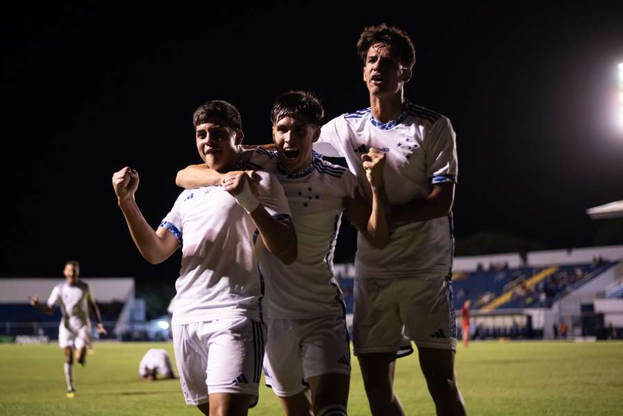Cruzeiro vai em busca da classificação à segunda fase e da liderança do grupo 13 da Copinha