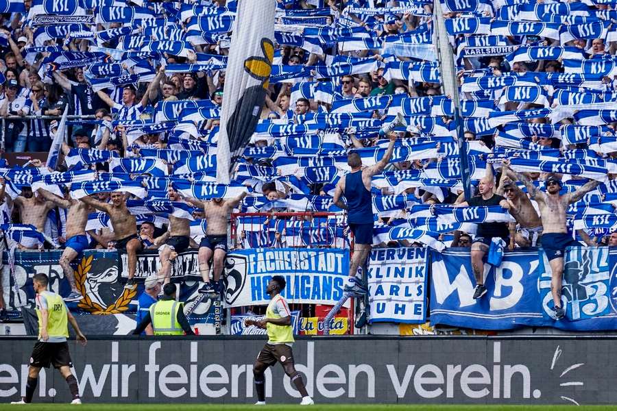 KSC-Fans dürfen sich und den Verein feiern – sie erhalten die Fair-Play-Medaille des DFB.