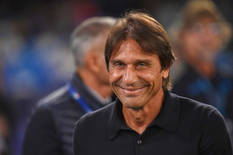 Antonio Conte, treinador do Nápoles