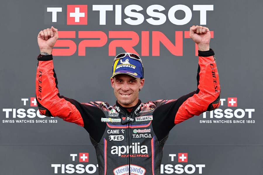 Bezzecchi celebrates sprint win