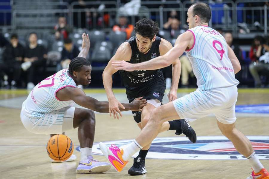 Baskets Bonn beim Champions League Duell mit Bahcesehir